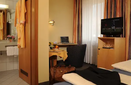 Rooms Wuerzburg - Hotel Strauss Wuerzburg - Mobi