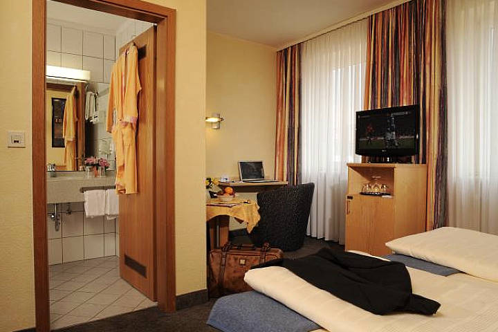 Rooms Wuerzburg - Hotel Strauss Wuerzburg