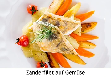 Zanderfilet auf Gemüse