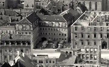 Hotel Strauss Aussenansicht nach dem Bombenangriff