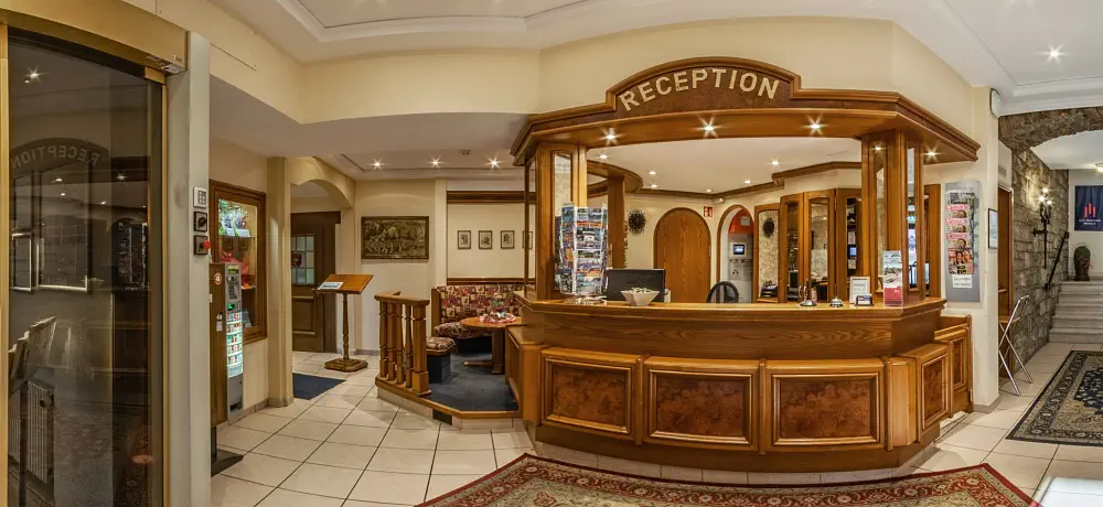 Hotelhalle - Hotel Würzburg Zentrum Strauss